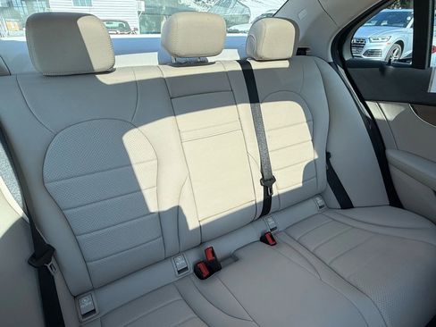 Used 2018 Mercedes-Benz C 300 4MATIC Sedan image 23
