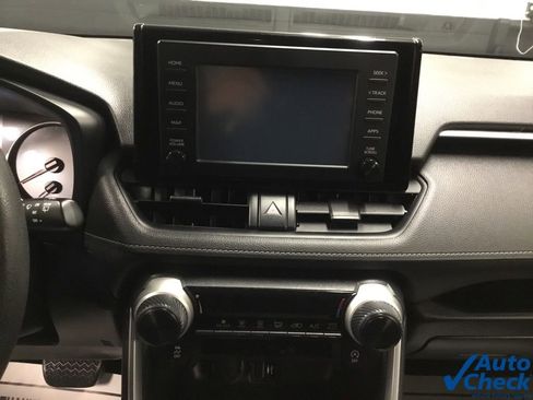 Used 2019 Toyota RAV4 LE image 48