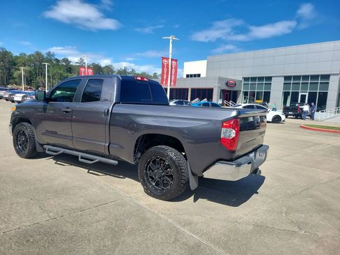 Used 2015 Toyota Tundra SR5 image 3