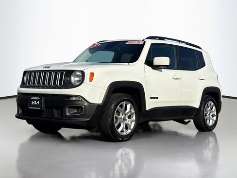 Used 2015 Jeep Renegade Latitude image 12