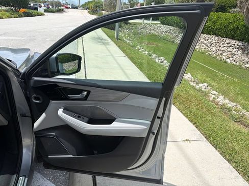 Used 2024 Acura MDX SH-AWD w/ Advance Package image 21