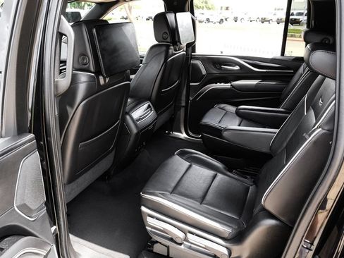 Used 2021 Cadillac Escalade ESV Sport w/ Driver Assist Tech Package AWD/4WD image 42