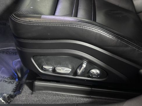 Used 2017 Porsche Panamera 4 image 15