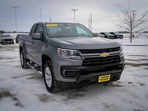 Used 2022 Chevrolet Colorado LT image 3