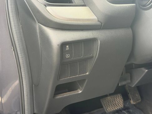 Used 2018 Honda CR-V LX image 13