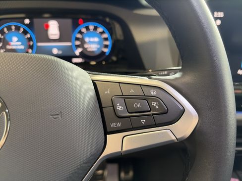 Used 2024 Volkswagen Atlas Peak Edition SE AWD/4WD image 46