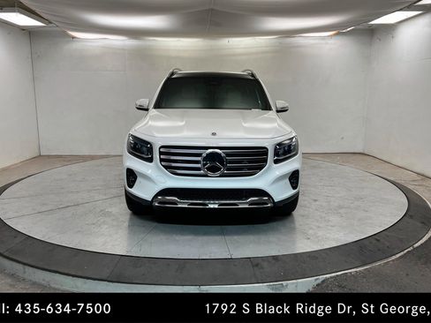 Certified 2025 Mercedes-Benz GLB 250 4MATIC image 8