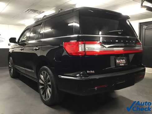 Used 2019 Lincoln Navigator Select w/ Technology Package AWD/4WD image 8