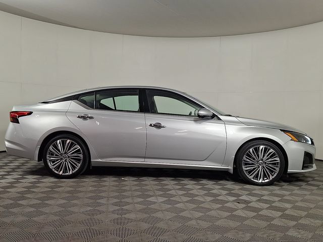 Used 2024 Nissan Altima 2.5 SL FWD image 10