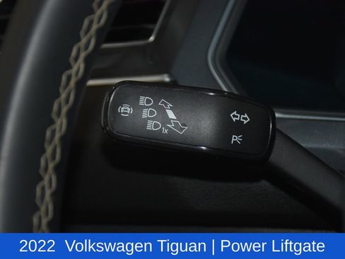 Used 2022 Volkswagen Tiguan SE AWD/4WD image 11
