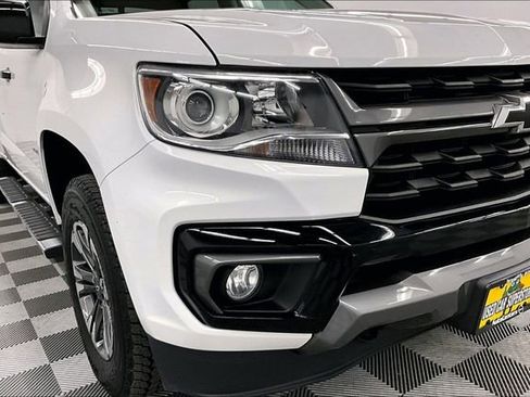 Used 2022 Chevrolet Colorado Z71 w/ Safety Package AWD/4WD image 34
