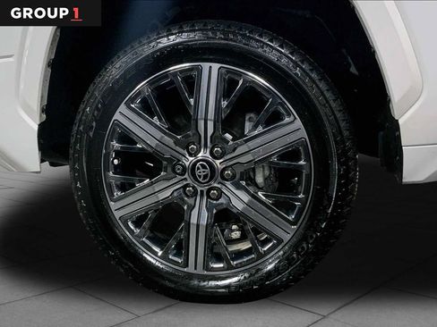 Certified 2025 Toyota Tundra Capstone AWD/4WD image 11