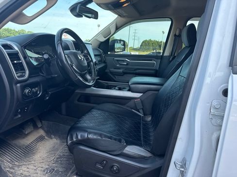 Used 2019 RAM 1500 Big Horn AWD/4WD image 11