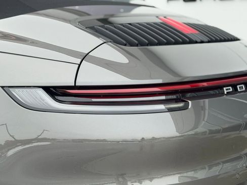 Certified 2022 Porsche 911 Carrera S image 18