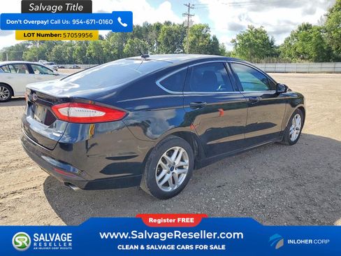 Used 2016 Ford Fusion SE w/ Equipment Group 202A FWD image 4