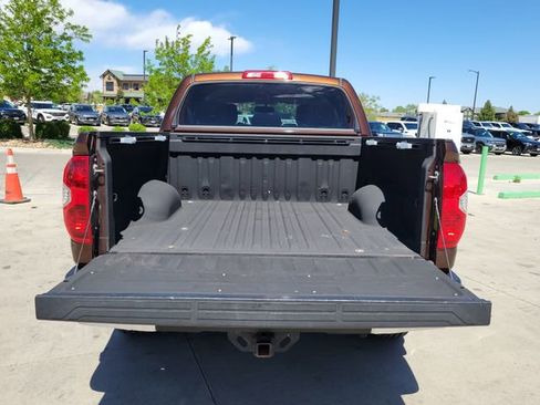 Used 2016 Toyota Tundra SR5 w/ SR5 Upgrade Package AWD/4WD image 12