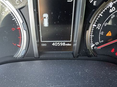 Used 2024 Toyota 4Runner TRD Off-Road Premium image 11