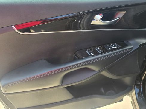 Used 2019 Kia Sorento L FWD image 21