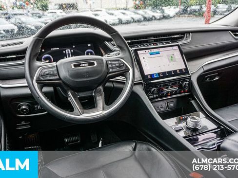 Used 2023 Jeep Grand Cherokee Limited AWD/4WD image 27