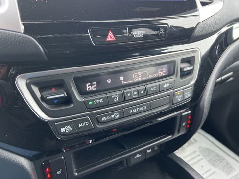 Used 2020 Honda Ridgeline Black Edition image 10