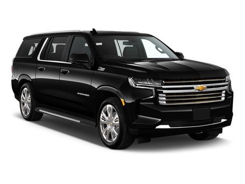 Used 2023 Chevrolet Suburban High Country w/ Advanced Technology Package AWD/4WD image 1
