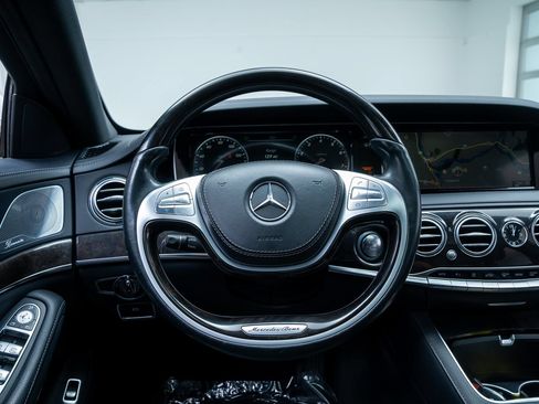 Used 2015 Mercedes-Benz S 550 Sedan image 12