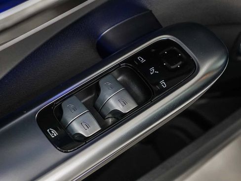 Certified 2023 Mercedes-Benz C 300 Sedan image 23