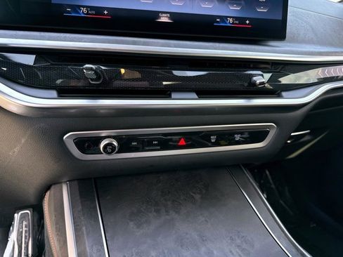 Used 2023 BMW X7 xDrive40i w/ M Sport Package image 29