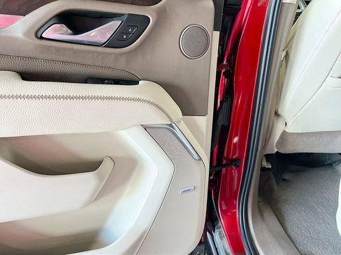 Used 2022 GMC Yukon Denali AWD/4WD image 27