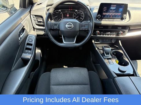 Used 2025 Nissan Rogue SV AWD/4WD image 22