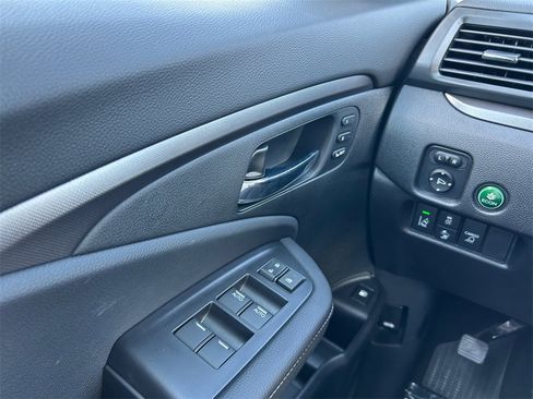 New 2025 Honda Ridgeline RTL image 23