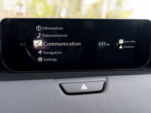 Used 2024 MAZDA CX-90 Plug-In Hybrid w/ Preferred AWD/4WD image 18