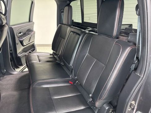 Used 2021 Nissan Titan PRO-4X w/ Pro-4x Convenience Package image 27