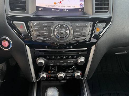 Used 2018 Nissan Pathfinder SV w/ SV Tech Package AWD/4WD image 14