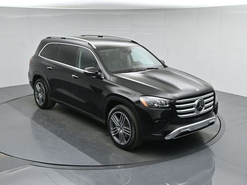 Used 2024 Mercedes-Benz GLS 450 4MATIC image 42