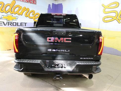 Used 2024 GMC Sierra 2500 Denali w/ Denali Reserve Package AWD/4WD image 4
