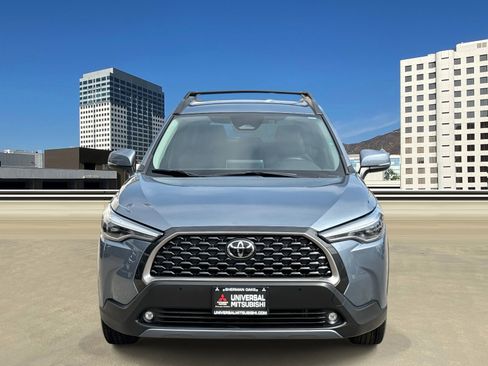 Used 2023 Toyota Corolla Cross XLE w/ Black Badges Package (TMS) FWD image 2