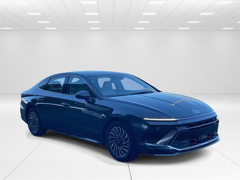 New 2026 Hyundai Sonata SEL image 1