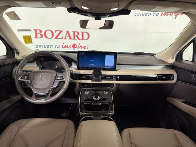 Certified 2022 Lincoln Nautilus FWD w/ Premium Package image 28