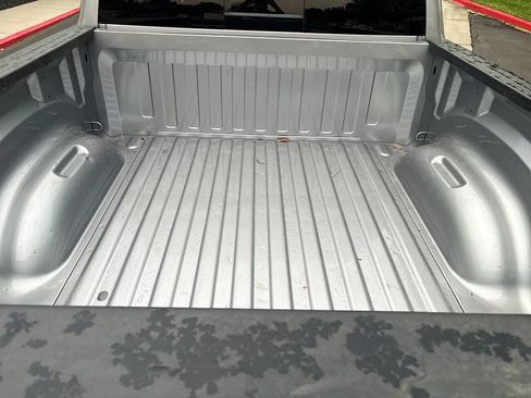 Used 2022 RAM 1500 Laramie AWD/4WD image 25