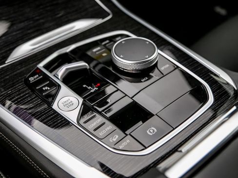 New 2026 BMW X5 xDrive40i w/ M Sport Package image 15