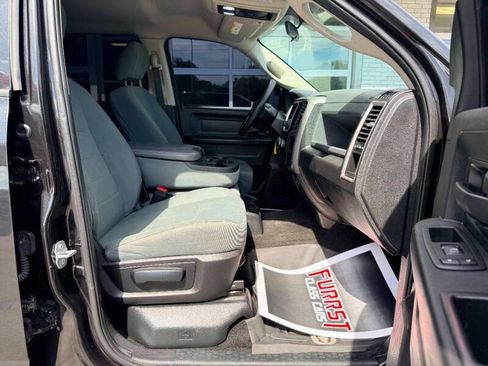 Used 2017 RAM 1500 Express w/ Express Value Package AWD/4WD image 35