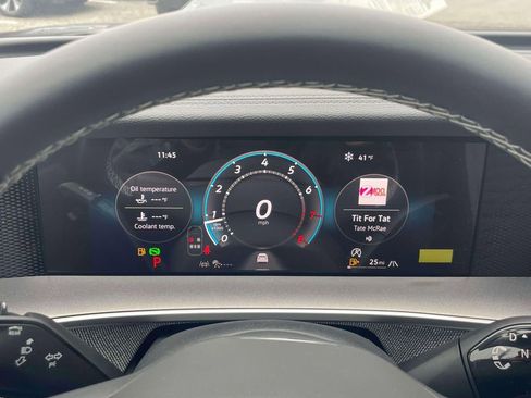 New 2026 Volkswagen Tiguan SE R-Line image 23