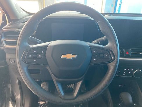 Used 2025 Chevrolet TrailBlazer LT image 6