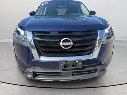 Certified 2024 Nissan Pathfinder SV