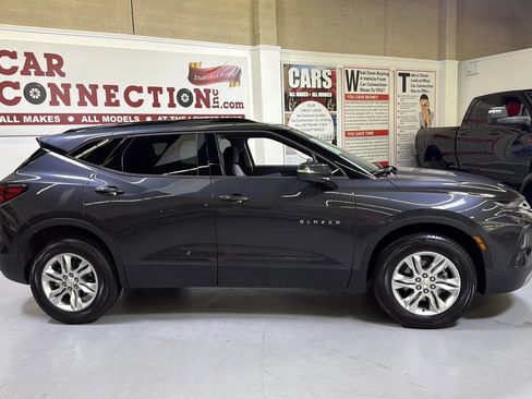 Used 2021 Chevrolet Blazer LT FWD image 3