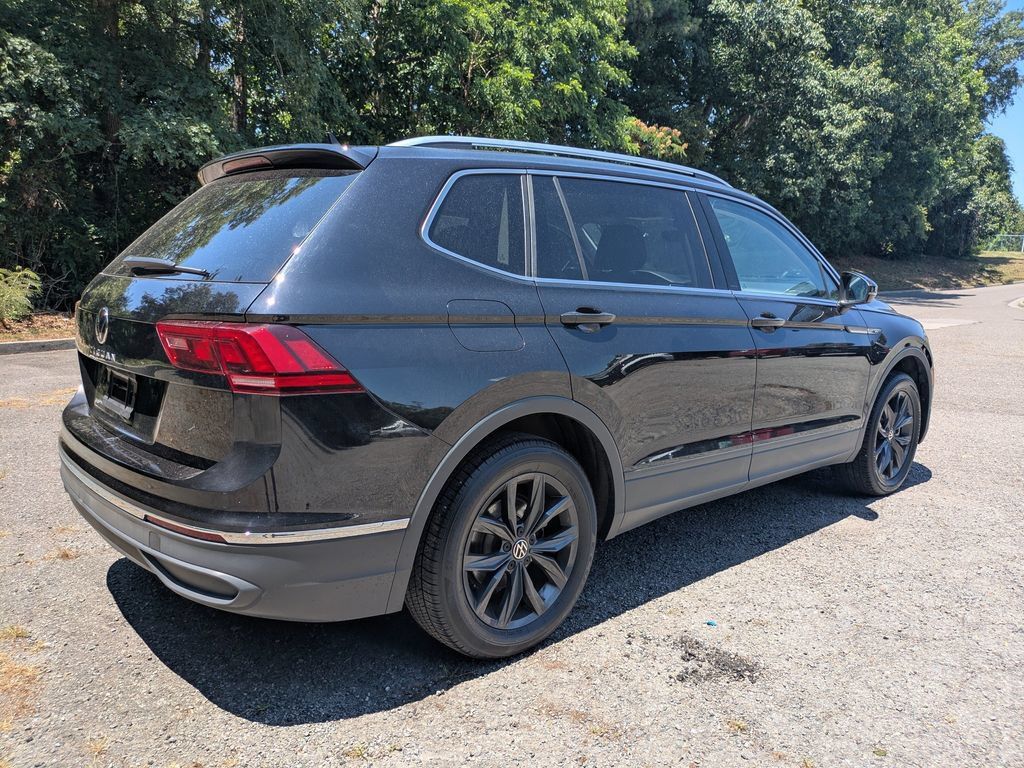 Used 2024 Volkswagen Tiguan SE FWD image 4