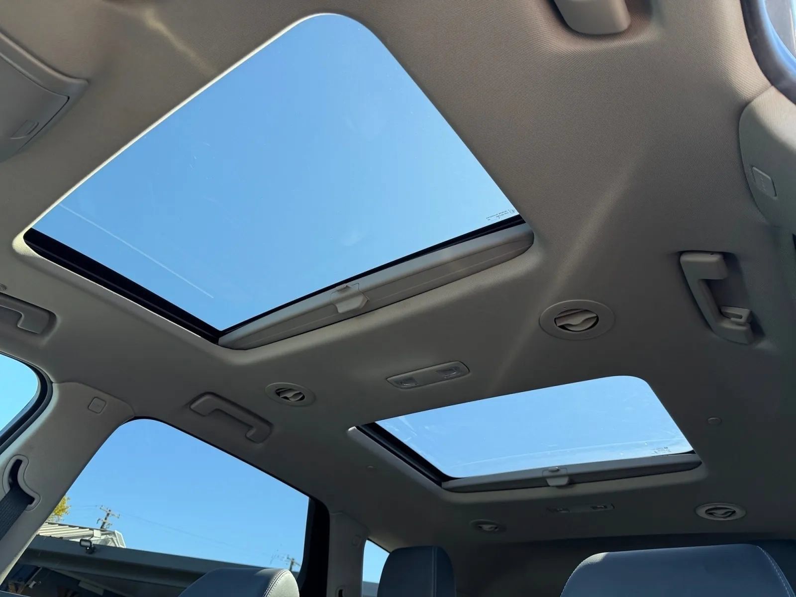 Used 2019 Buick Enclave Premium w/ Experience Buick Package FWD image 20