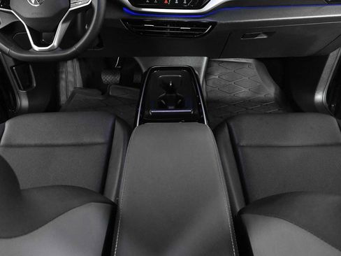 Certified 2024 Volkswagen ID.4 S RWD image 19
