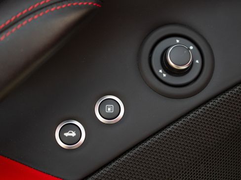 Certified 2015 Ferrari California T image 14